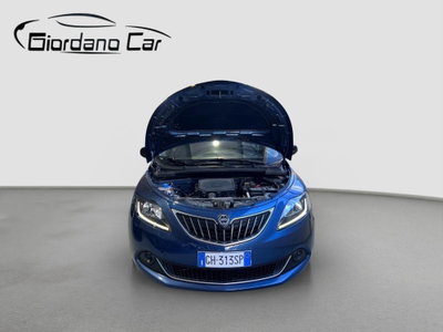 Lancia Ypsilon 1.0 FireFly 5 porte S&S Hybrid Ecochic Silver (4)