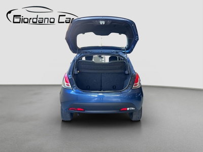 Lancia Ypsilon 1.0 FireFly 5 porte S&S Hybrid Ecochic Silver (8)