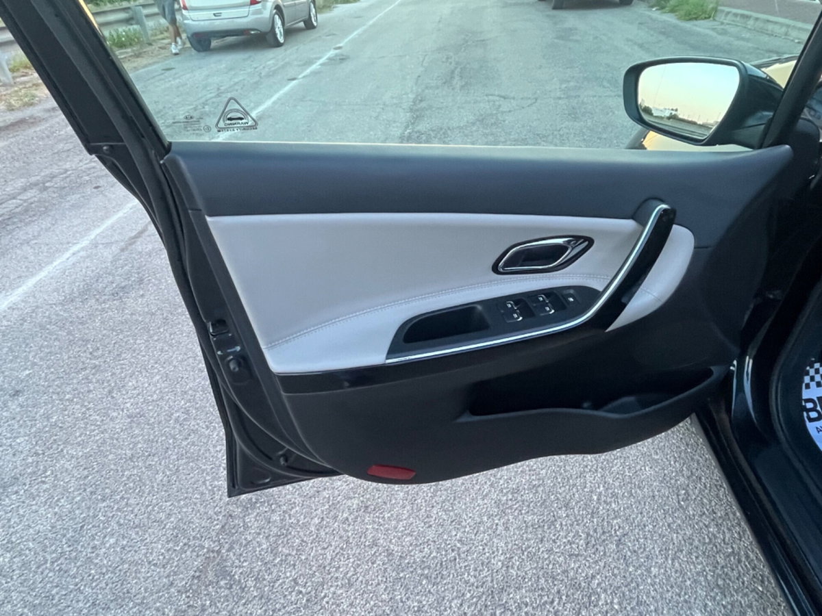 Kia Ceed 1.6 CRDi 115 CV 5p. Pure (9)