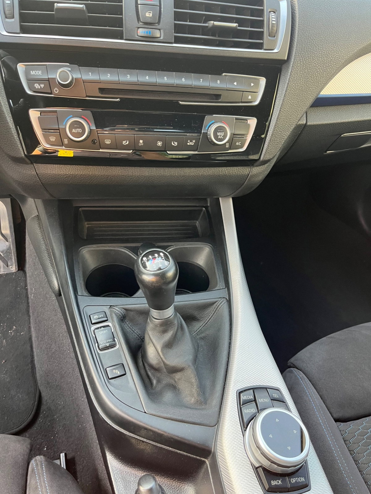 BMW Serie 1 116d 2.0 116CV cat 5 porte Attiva DPF (11)