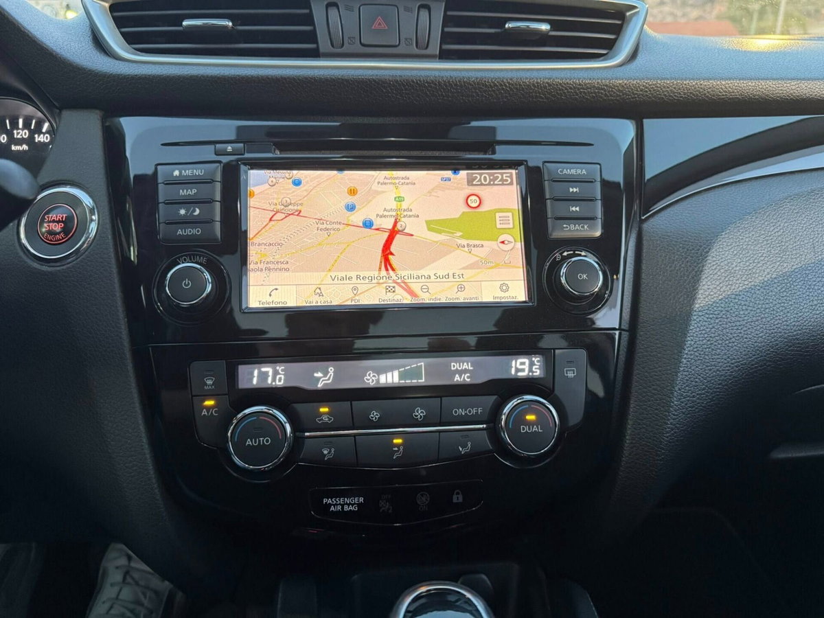 Nissan Qashqai 1.5 dCi 115 CV Tekna (6)