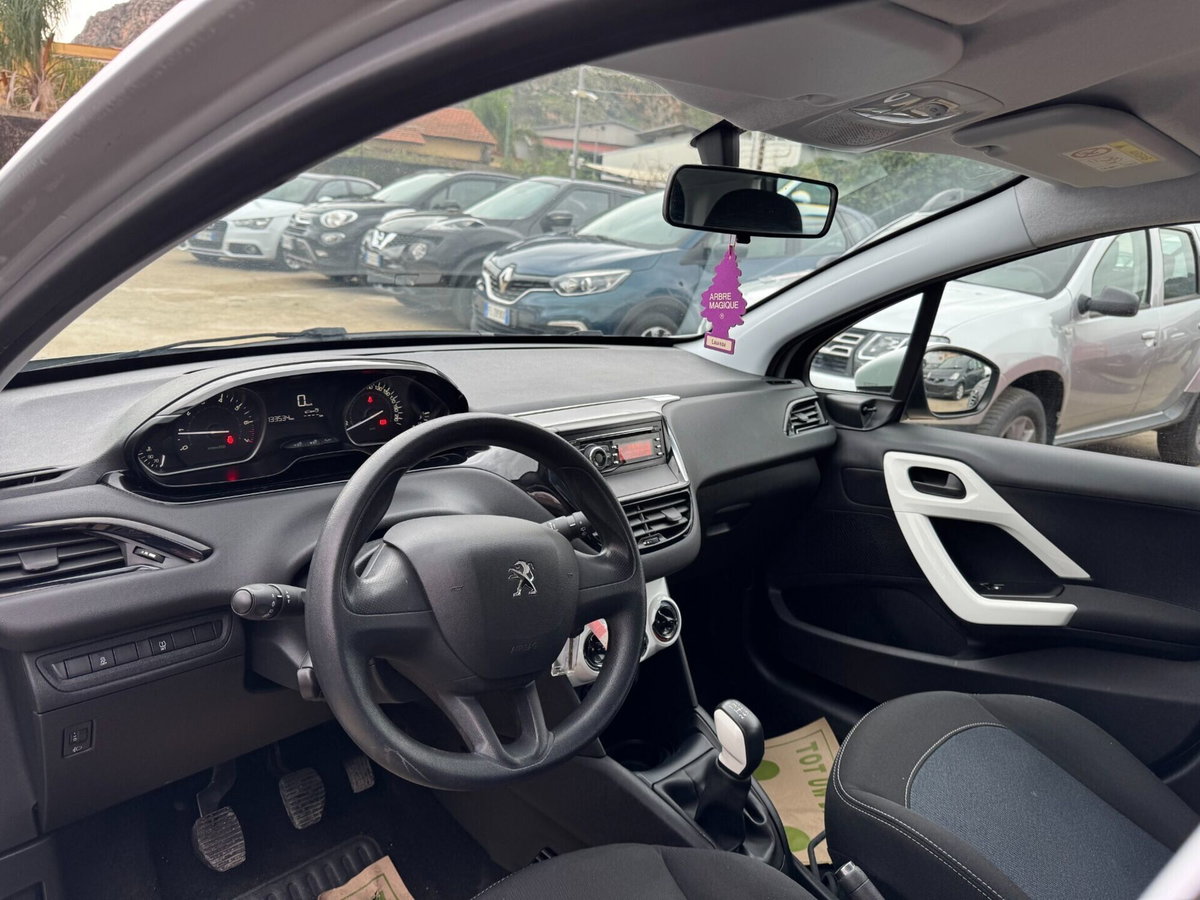 Peugeot 208 68 5 porte Active (8)