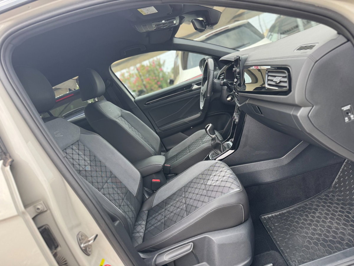 Volkswagen T-Roc 1.5 TSI ACT Style BlueMotion Technology (9)
