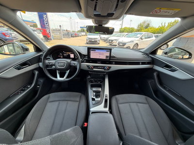Audi A4 Avant 35 TDI/163 CV S tronic Business Advanced (9)