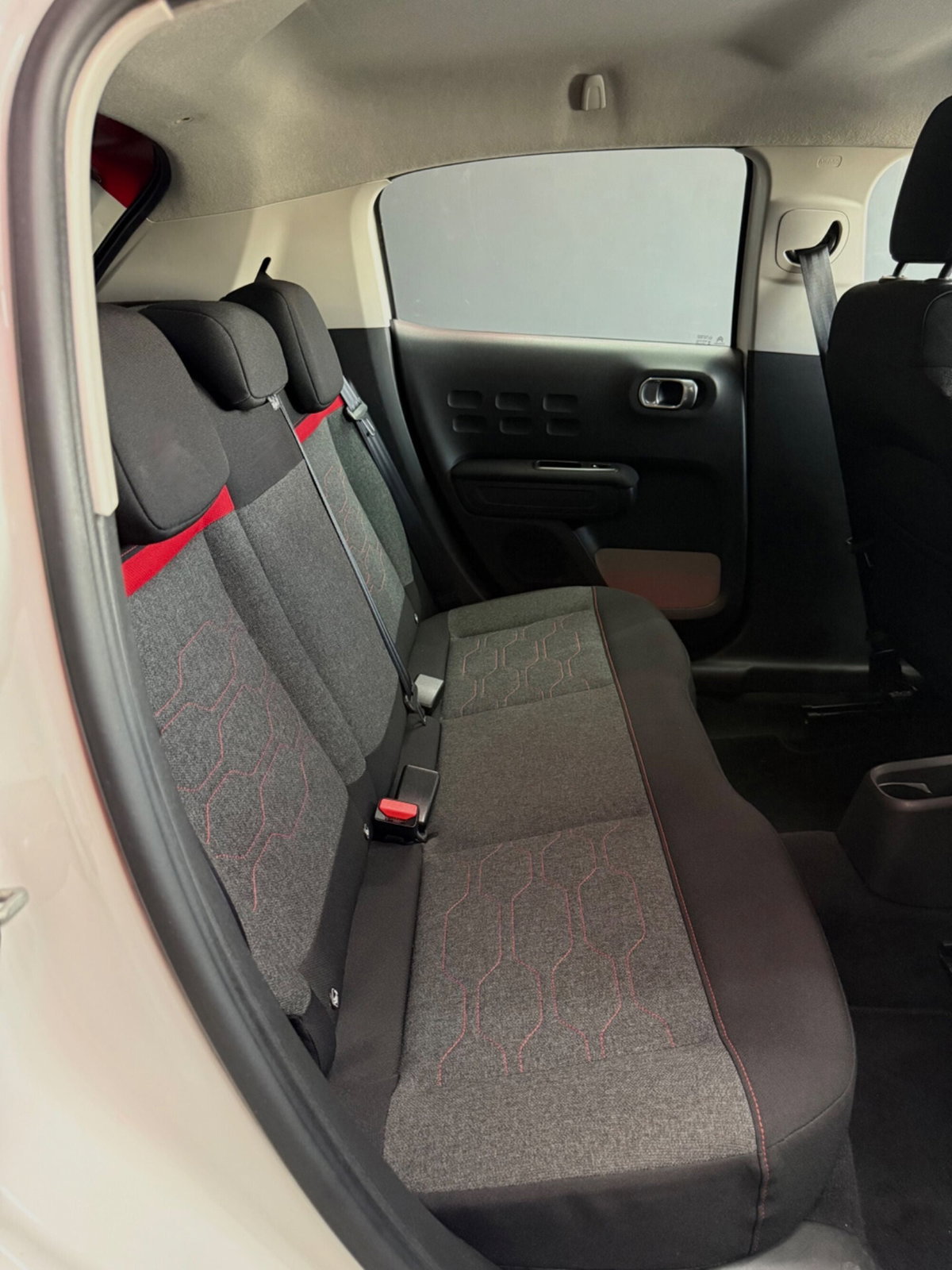 Citroen C3 BlueHDi 75 S&S Shine (17)