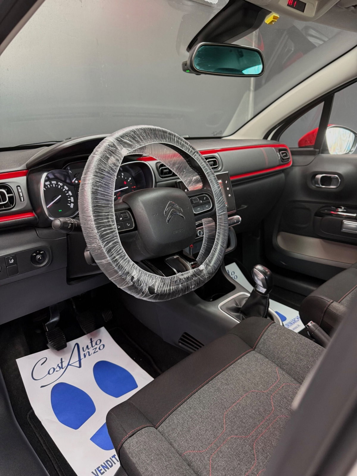 Citroen C3 BlueHDi 75 S&S Shine (8)