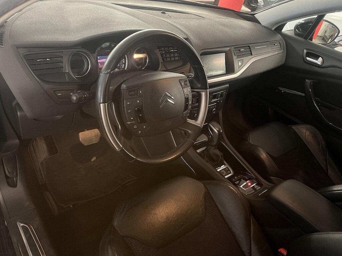 Citroen C5 Station Wagon 2.0 HDi Exclusive (6)