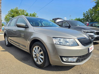 Skoda Octavia Station Wagon 1.4 TSI DSG Wagon Executive G-Tec (15)
