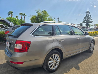 Skoda Octavia Station Wagon 1.4 TSI DSG Wagon Executive G-Tec (2)