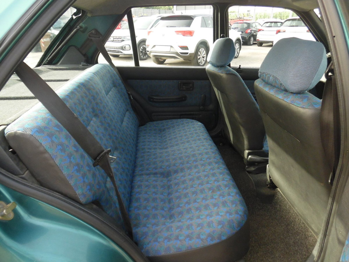 Peugeot 106 diesel cat 5 porte XRD (14)