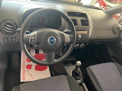 Fiat Sedici 1.9 MJT 4x4 Emotion (9)