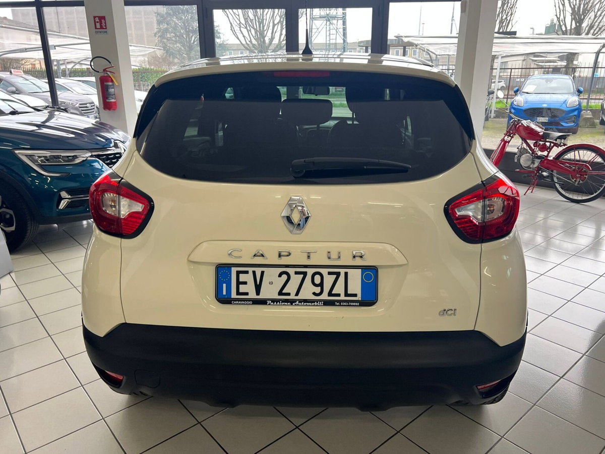 Renault Captur 1.5 dCi 8V 90 CV EDC Energy R-Link (5)