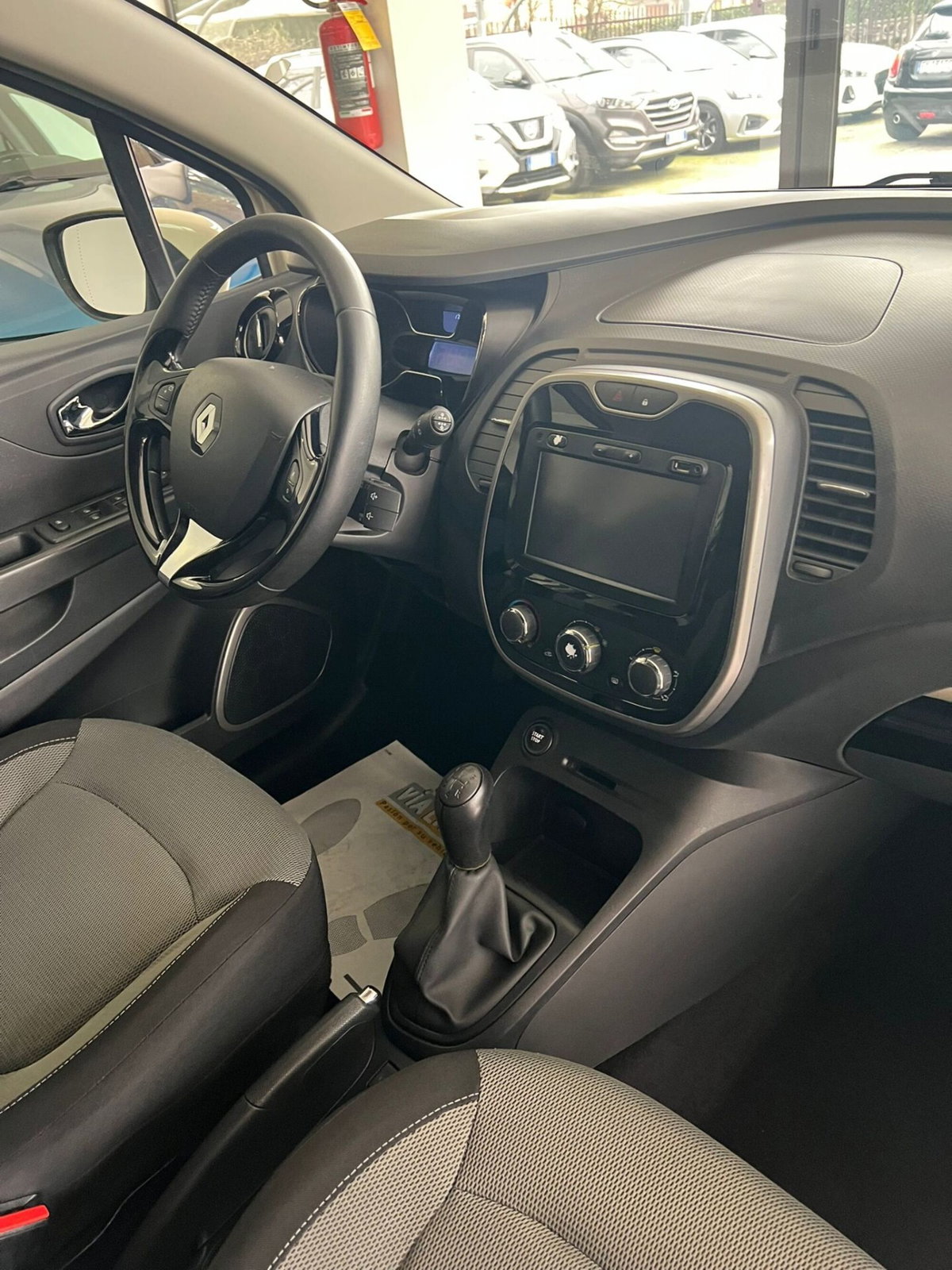 Renault Captur 1.5 dCi 8V 90 CV EDC Energy R-Link (9)
