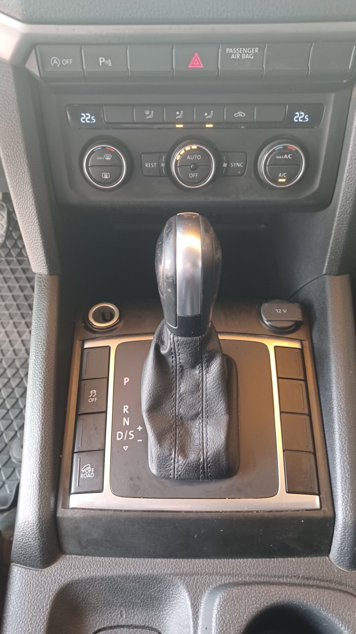 Volkswagen Veicoli Commerciali Amarok 3.0 V6 TDI 4MOTION BMT permanente aut. DC Comfortline (16)