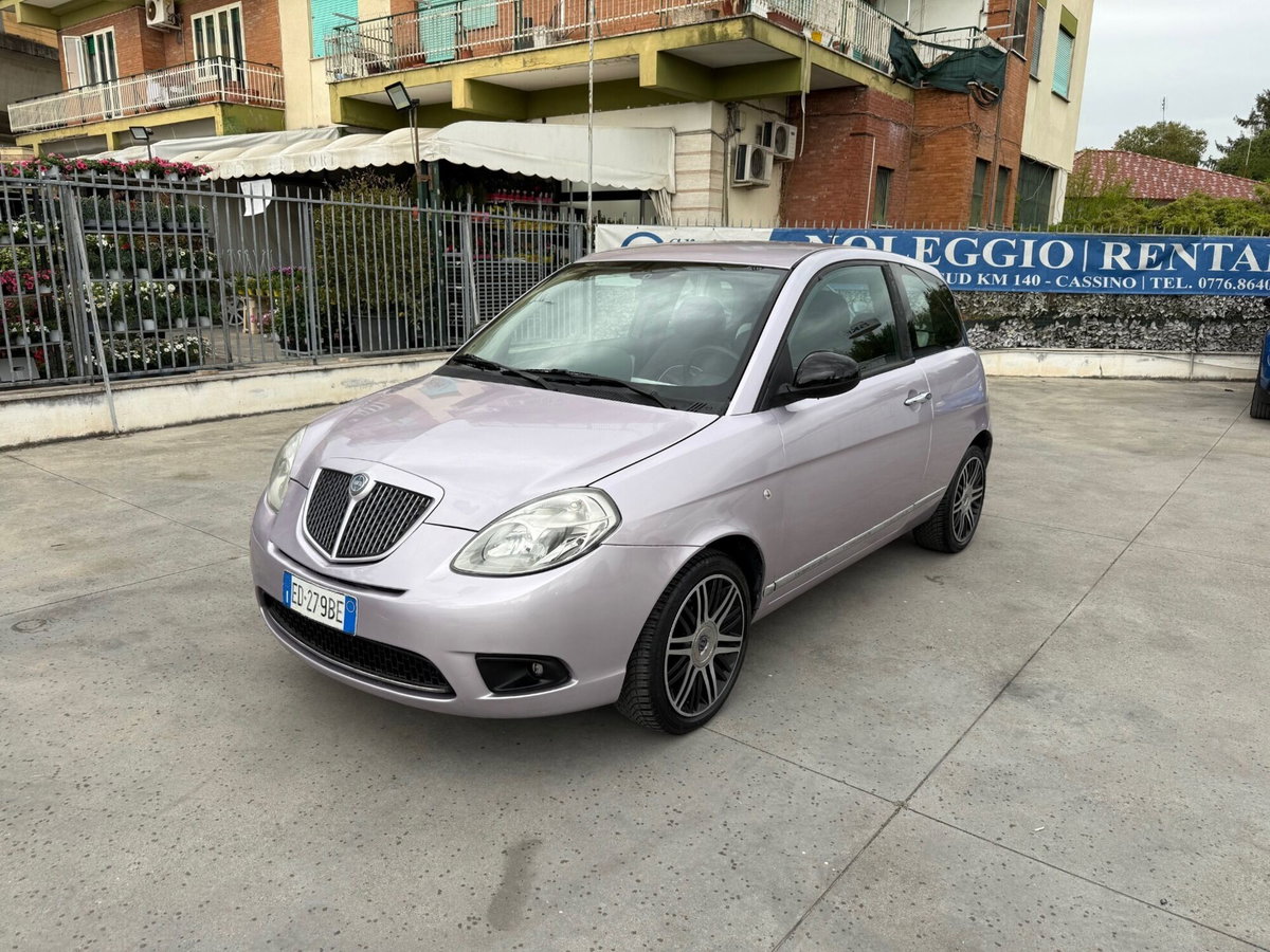 Lancia Ypsilon 1.2 Elle