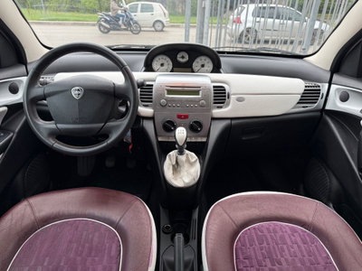 Lancia Ypsilon 1.2 Elle (15)