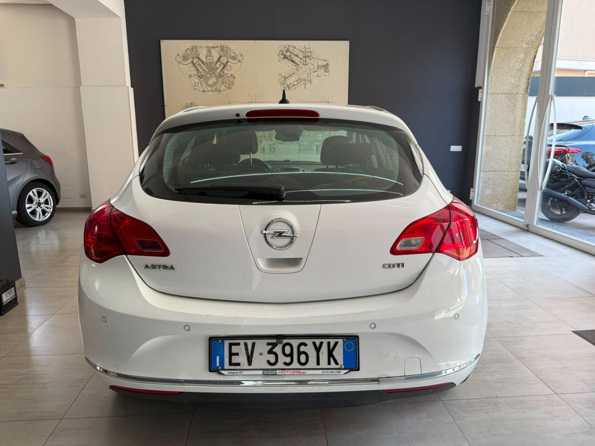 Opel Astra 1.7 CDTI 130CV 5 porte Cosmo (6)