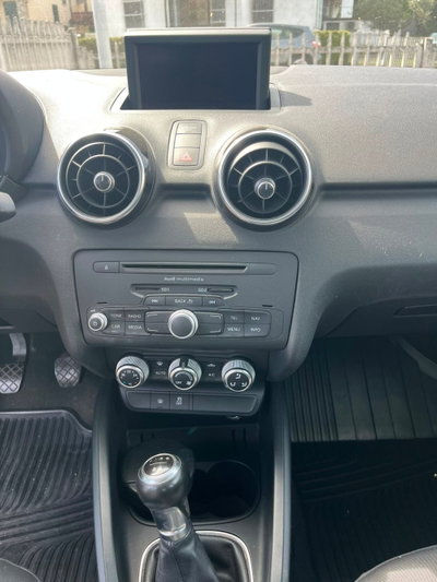 Audi A1 Sportback 1.6 TDI S tronic S line edition plus (6)