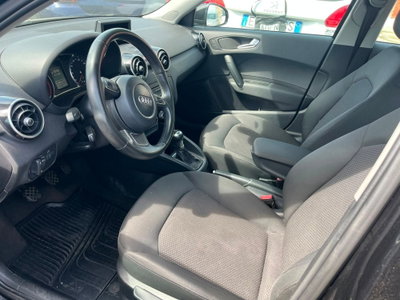 Audi A1 Sportback 1.6 TDI S tronic S line edition plus (9)