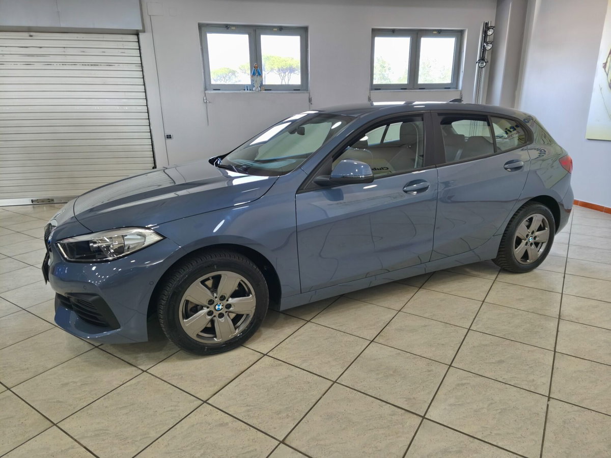 BMW Serie 1 116d 2.0 116CV cat 5 porte Attiva DPF (5)