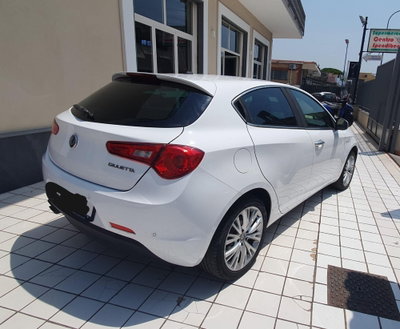 Alfa Romeo Giulietta 1.6 JTDm Business 120cv (12)