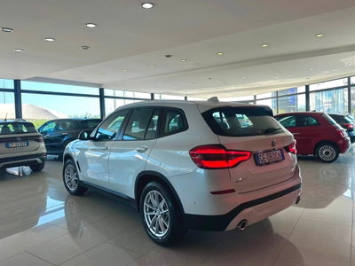 BMW X3 xDrive20d Luxury (2)