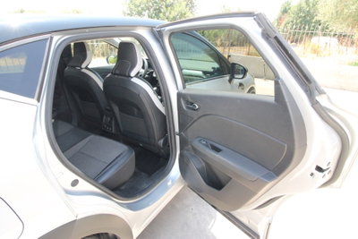 Renault Captur Full Hybrid E-Tech 145 CV Intens (17)