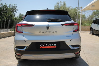 Renault Captur Full Hybrid E-Tech 145 CV Intens (5)