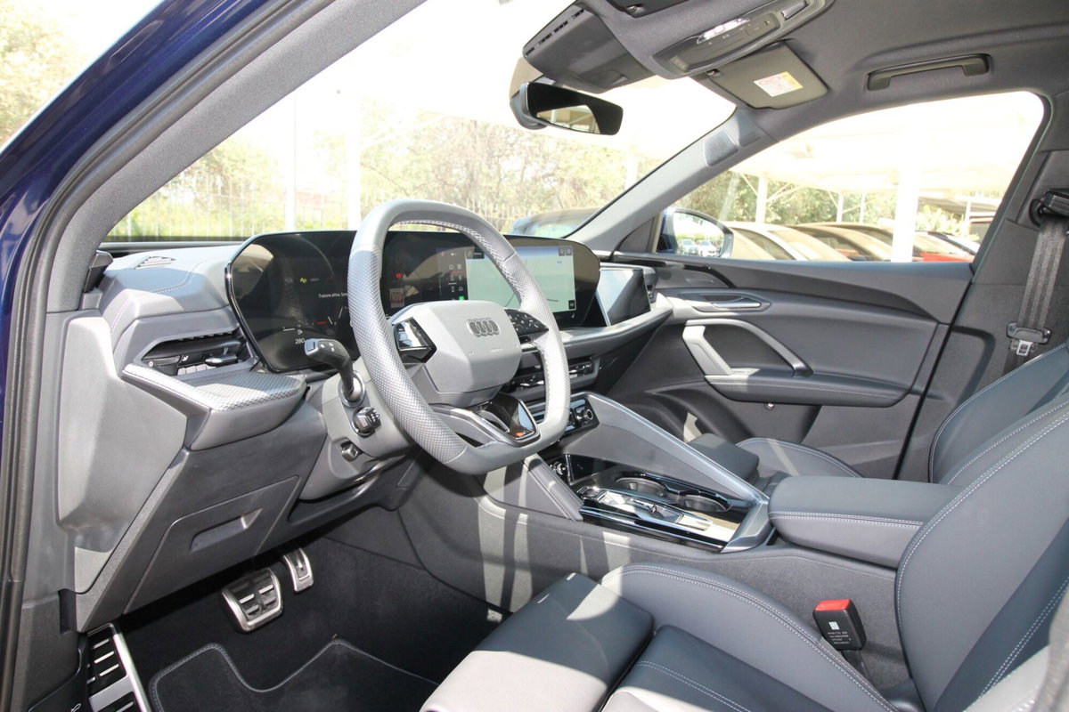 Audi Q5 2.0 tdi mhev+ Launch edition S line quattro 204cv s-tronic (14)