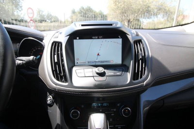 Ford Kuga 2.0 TDCI 150 CV S&S 4WD Powershift Vignale (13)