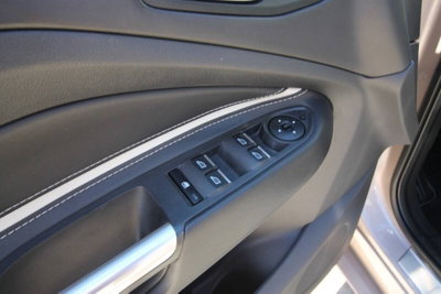 Ford Kuga 2.0 TDCI 150 CV S&S 4WD Powershift Vignale (16)