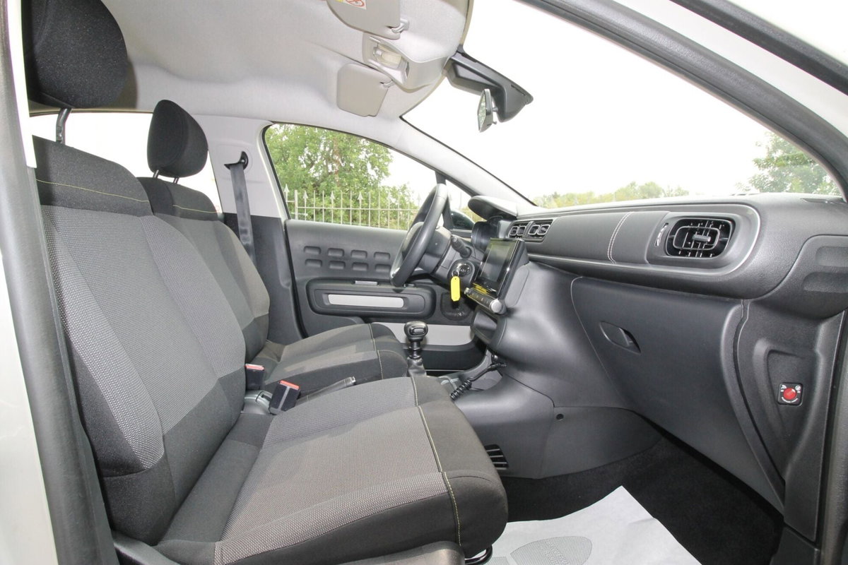 Citroen C3 BlueHDi 100 S&S C-Series (19)