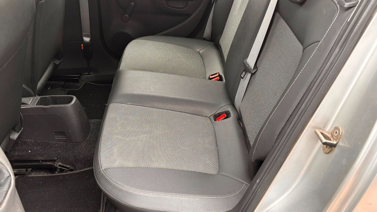 Opel Corsa 1.2i 16V cat 5 porte Enjoy (12)