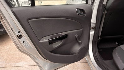 Opel Corsa 1.2i 16V cat 5 porte Enjoy (14)