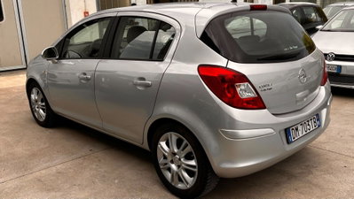 Opel Corsa 1.2i 16V cat 5 porte Enjoy (3)
