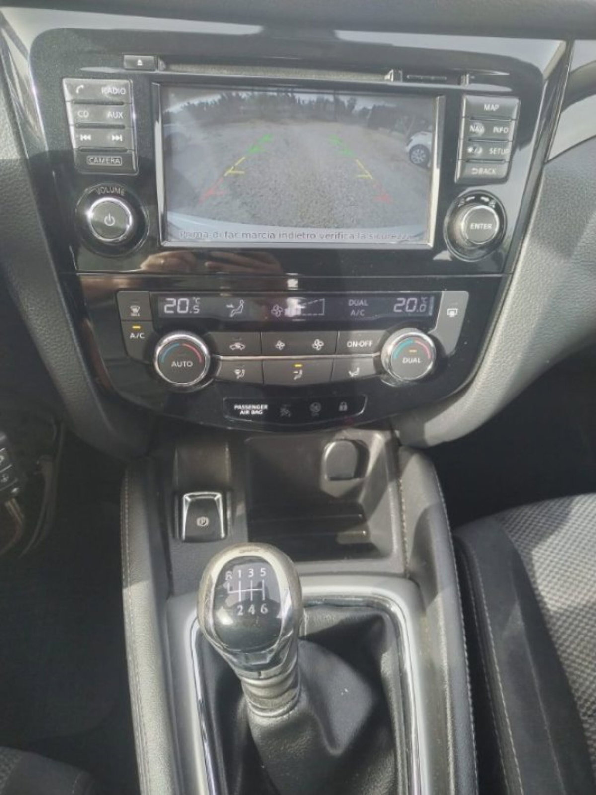 Nissan Qashqai 1.5 dCi N-Connecta (11)