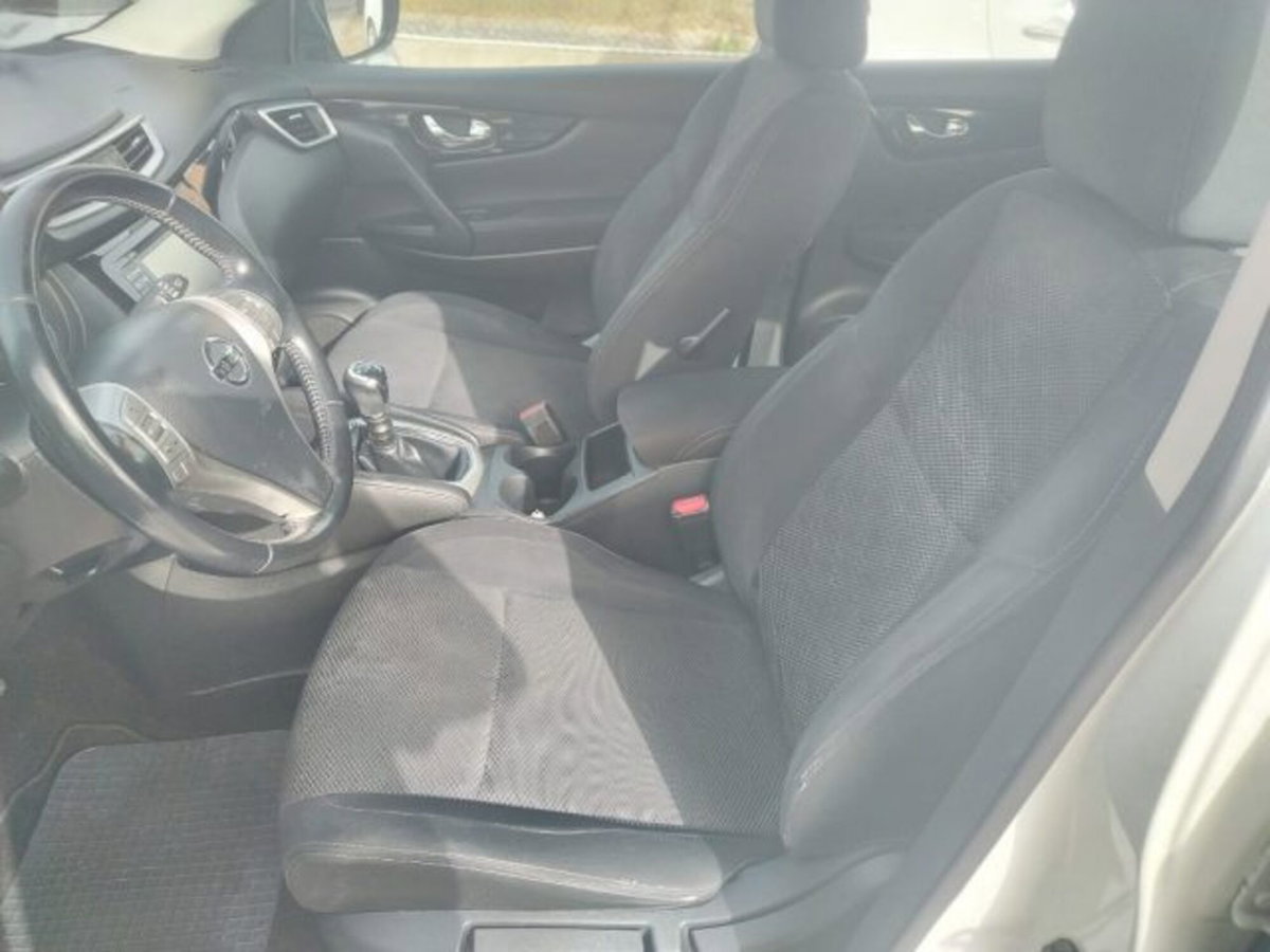 Nissan Qashqai 1.5 dCi N-Connecta (12)