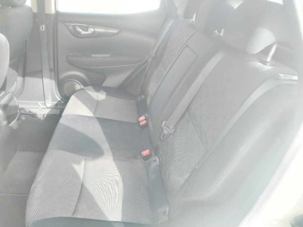 Nissan Qashqai 1.5 dCi N-Connecta (13)