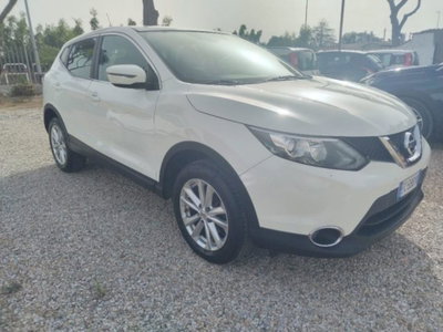 Nissan Qashqai 1.5 dCi N-Connecta (8)