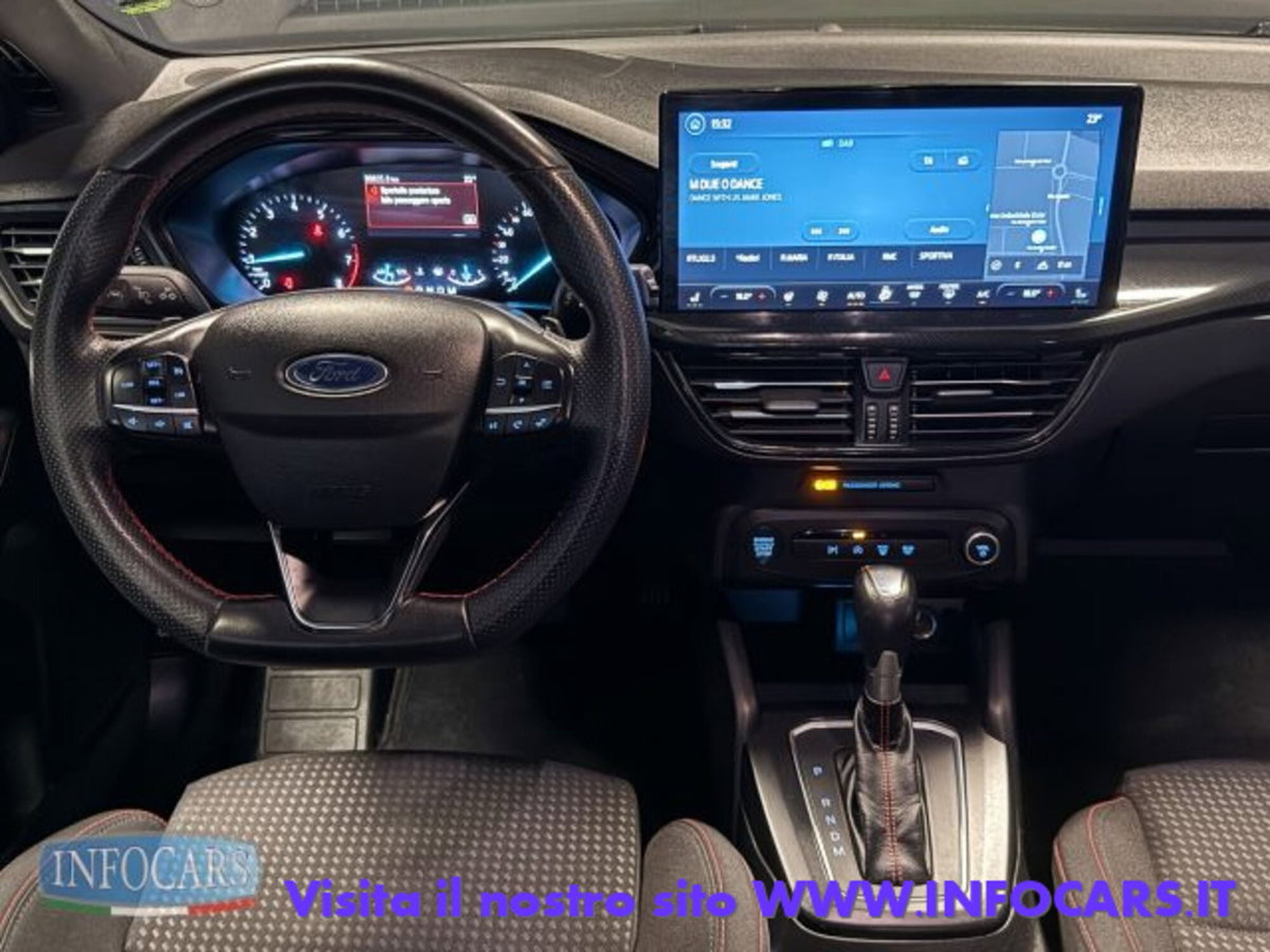 Ford Focus Station Wagon 1.0 EcoBoost Hybrid 155 CV SW ST-Line (10)