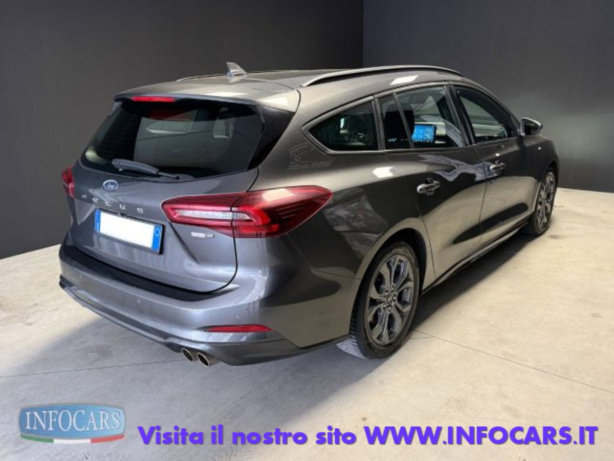 Ford Focus Station Wagon 1.0 EcoBoost Hybrid 155 CV SW ST-Line (4)