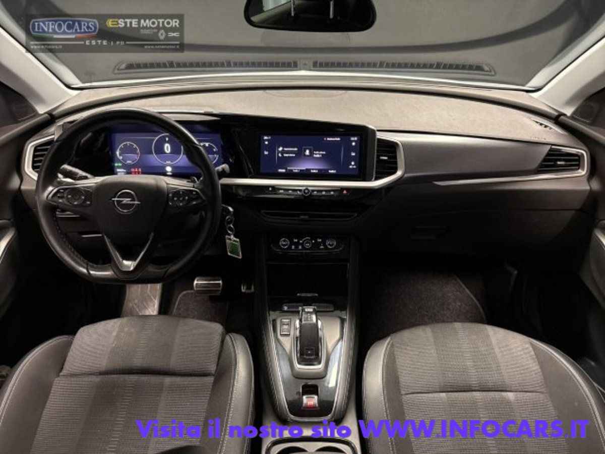Opel Grandland 1.5 diesel Ecotec aut. Business Elegance (11)