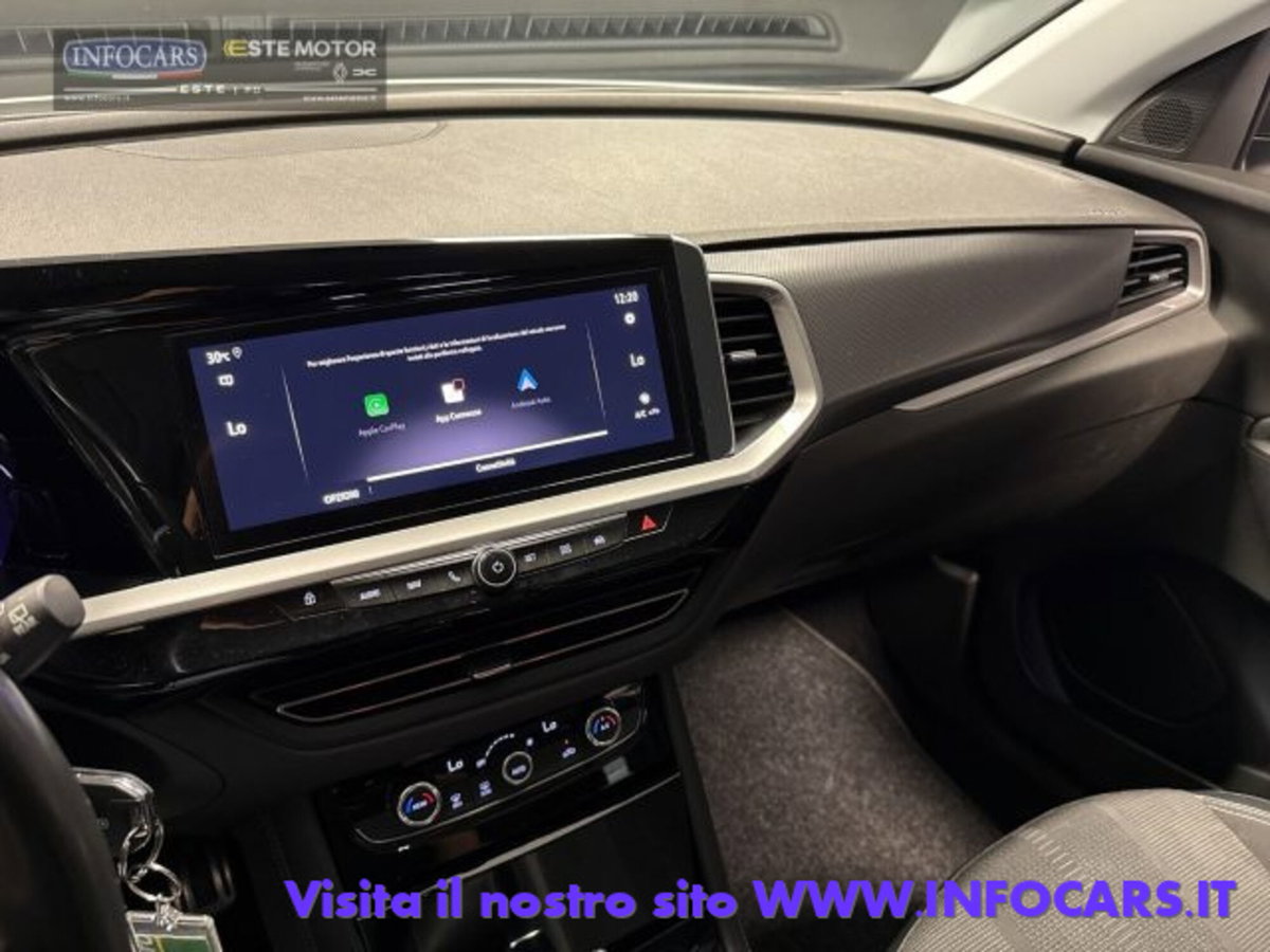 Opel Grandland 1.5 diesel Ecotec aut. Business Elegance (17)