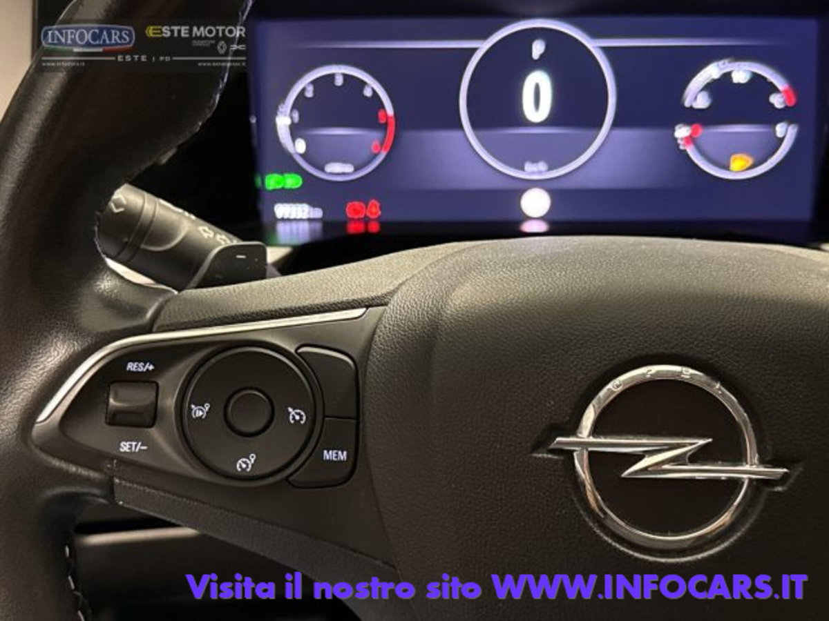 Opel Grandland 1.5 diesel Ecotec aut. Business Elegance (18)