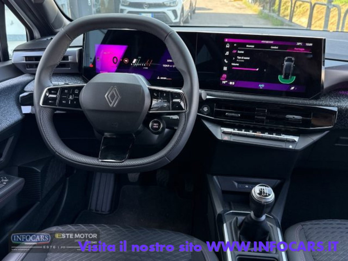 Renault Clio 1.2 tce Techno 115cv (10)
