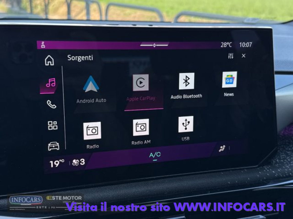 Renault Clio 1.2 tce Techno 115cv (15)