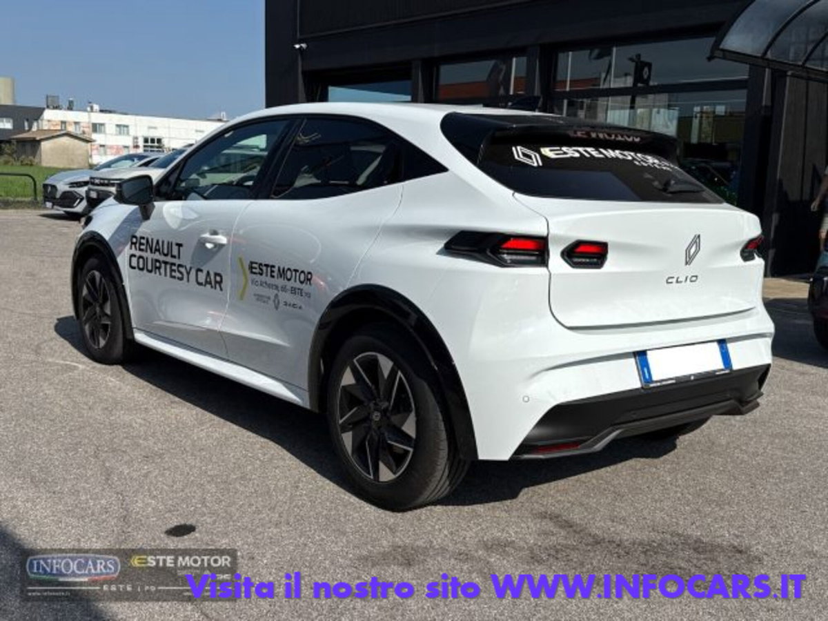 Renault Clio 1.2 tce Techno 115cv (2)