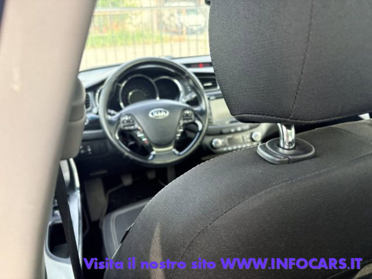 Kia cee'd Sport Wagon 1.6 CRDi 110 CV SW Cool (4)