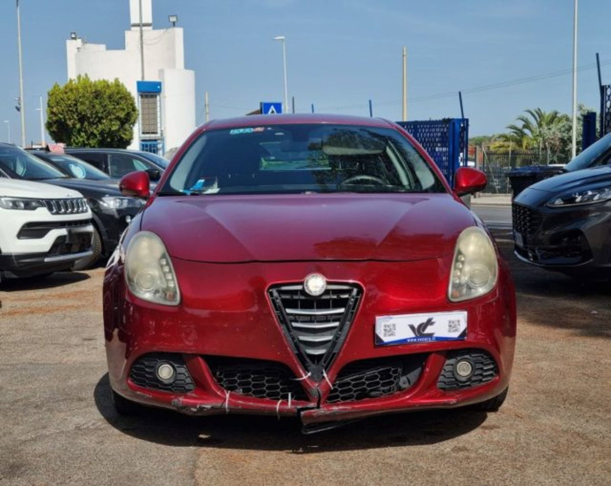 Alfa Romeo Giulietta 1.6 JTDm-2 Giulietta (2)