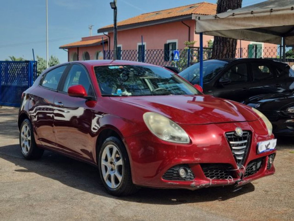 Alfa Romeo Giulietta 1.6 JTDm-2 Giulietta (3)